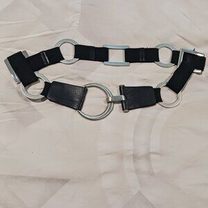 Suzi Roher stretch belt